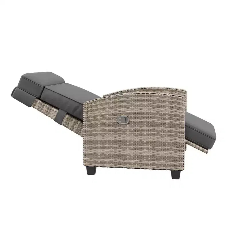 Fauteuil inclinable de jardin avec réglage indépendant du dossier et du repose-pieds, 150 positions verrouillables pour plus de confort, commande facile sur les accoudoirs, chaise longue d’extérieur