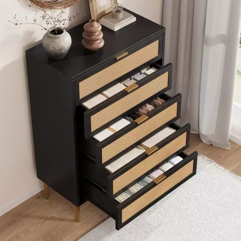 Kommode aus Rattan mit 5 Schubladen und goldenen Beinen, hoher Schubladenschrank für Schlafzimmer und Wohnzimmer